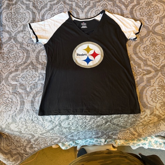 Steelers Black and White V-Neck T-Shirt Women’s XXL -Polanski - Picture 2 of 9